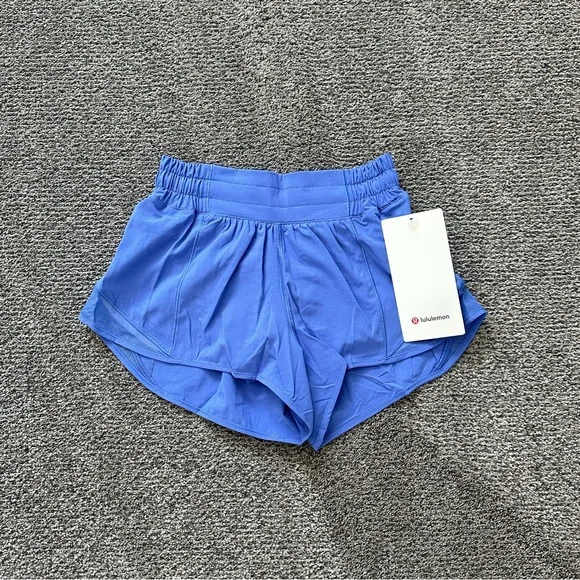 Lululemon Hotty Hot Low-Rise Lined Short 2.5” - Picture 1 of 2
